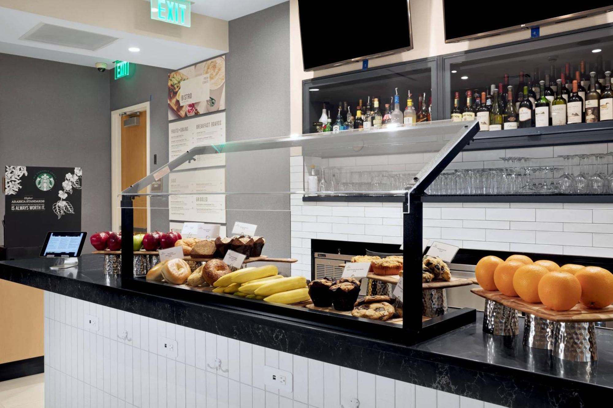Courtyard Boston Downtown/North Station Hotel Bagian luar foto